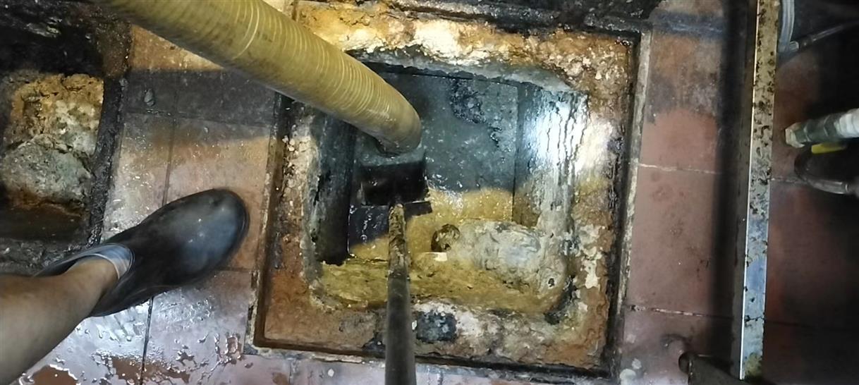 黄州化油池清理-污水池清掏